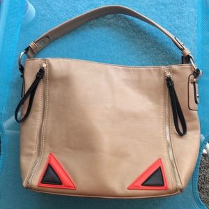 Boutique to U handbags